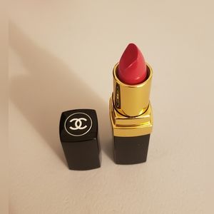 CHANEL Rouge Hydrabase